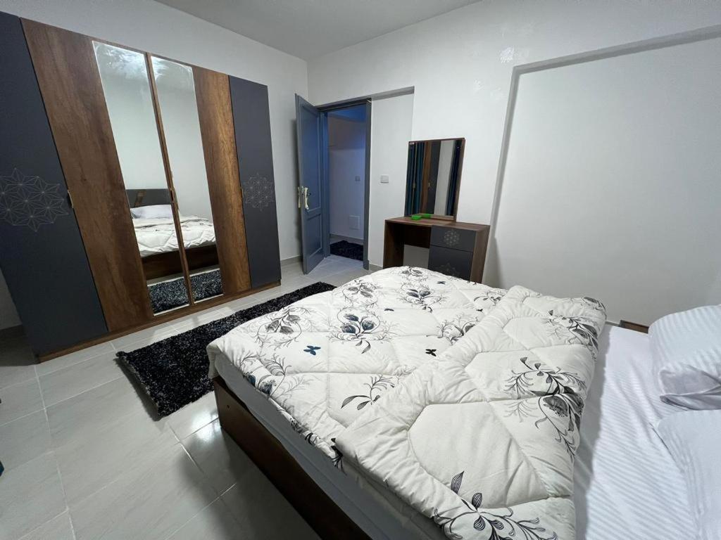Mykhalil Luxury Lifestyle Apartment