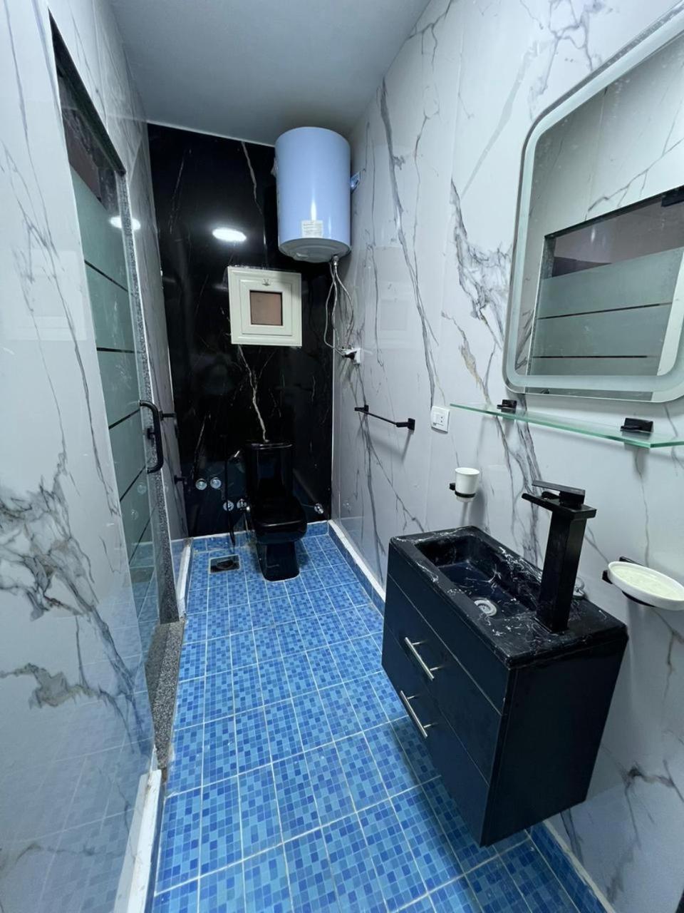 Mykhalil Luxury Lifestyle